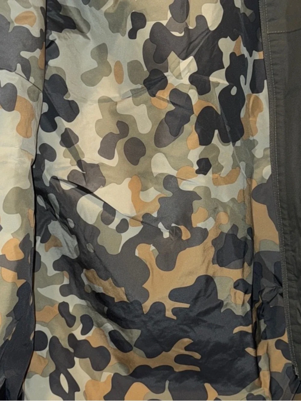 The North Face Men's Hooded Field Jacket in Olive